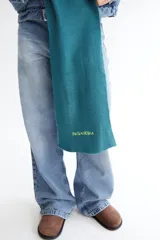 Balaclava tejida color bordó.