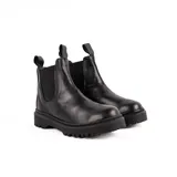 Bota Chelsea de caña media en cuero negro, con paneles elásticos laterales y suela track dentada de goma.