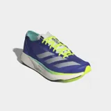 Championes de running Adidas Adizero Takumi Sen 10, color principal azul/violeta con detalles en verde menta y cordones amarillo neón. Presentan tres franjas blancas en el lateral y entresuela con tecnología Lightstrike Pro.