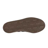 Championes Adidas modelo VL Court 3.0 para mujer, de color blanco con detalles en negro y suela de goma marrón. Presentan un diseño de corte bajo con las tres tiras clásicas de la marca en los laterales y puntera de gamuza en tono gris claro.