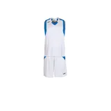 Conjunto deportivo de básquet Joma, compuesto por camiseta sin mangas blanca con detalles en azul y short blanco con logo de la marca en azul.
