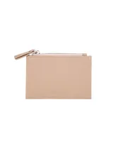 Tarjetero color beige con textura granulada, cierre de cremallera superior y logo de la marca "Terrano" grabado en el frente.