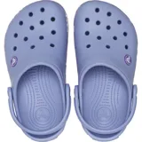 Zuecos Crocs modelo Crocband con diseño deportivo. Presentan una banda lateral con estampado de confeti que brilla en la oscuridad, correa de talón pivotante y construcción en espuma Croslite para mayor ligereza y comodidad.
