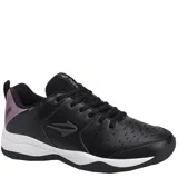 Championes urbanos Topper modelo Rod II Wns, color negro con detalles en violeta malva en el talón y la lengüeta. Presentan perforaciones en la puntera para mayor ventilación, cierre con cordones y suela de goma con entresuela blanca.