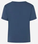 Blusa básica de cuello redondo y manga corta con detalle de dobladillo plegado. Confeccionada en tejido de viscosa con spandex, ofrece un ajuste cómodo y versátil.