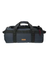 Bolso de viaje tipo duffel marca RKF, color azul navy, confeccionado en poliéster reciclado resistente al agua. Cuenta con compartimento principal con cierre impermeable, asas de mano reforzadas, correas ajustables y detalles en color negro.