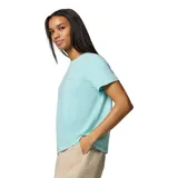 Remera de manga corta Columbia, color turquesa, con cuello redondo y logo de la marca estampado en el pecho. Confeccionada con tecnología Omni-Wick que absorbe la humedad y protección solar UPF 50.