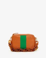 Bandolera rectangular color marrón con una franja verde.