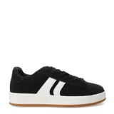 Championes urbanos de diseño minimalista, color negro con dos franjas laterales blancas, suela blanca y base de goma color caramelo.