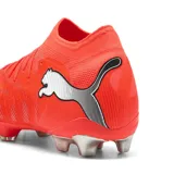 Championes de fútbol Puma Future 9 Ultimate FG, color naranja vibrante, con cuello tejido integrado y logo Puma en el lateral. Suela con tapones diseñados para césped firme (FG).