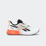 Championes de running Reebok Verse, color blanco con detalles en negro y naranja degradé en la suela.