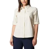Camisa de senderismo Columbia Silver Ridge 3.0, color beige, de manga larga con sistema para enrollar, cuello clásico, cierre frontal con botones y bolsillos en el pecho.