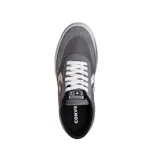 Championes urbanos Converse Net Star OX, color gris con detalles en blanco y negro.