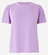 Blusa Marfinno de viscosa color lila, con cuello redondo acabado en rib y mangas cortas con pliegues fruncidos en las sisas.