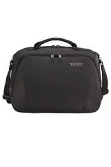 Bolso de viaje tipo maletín de cabina Thule, color negro, con compartimento acolchado para laptop, panel organizador frontal con sistema PowerPocket y bolsillo con bloqueo RFID. Incluye asas superiores y correa de hombro desmontable.