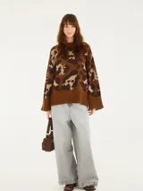 Pantalón de jean celeste de corte ancho.