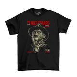 Remera negra de algodón con estampa frontal de Freddy Krueger, diseño inspirado en el cine de terror clásico con tipografía estilo VHS.