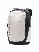 Mochila Columbia Landroamer Everyday en combinación de gris claro y negro, con logo grande impreso en el frente y múltiples compartimentos con cierre.