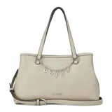 Cartera Guess modelo Angelica de color gris, con diseño estructurado de símil cuero, doble asa superior y correa ajustable. Presenta detalles de herrajes plateados, un charm colgante con las letras de la marca y el logo frontal impreso.