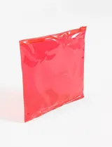 Collar corto de esferas doradas con cierre de mosquetón. Pieza de la colección cápsula SYMPHORINE X VIC SARAVIA.