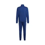 Conjunto deportivo Adidas Dayready Basic de tres tiras, color azul, compuesto por una campera de cierre frontal con cuello alto y un pantalón de jogging con bolsillos. Ambos elementos cuentan con las icónicas tres líneas blancas de la marca en los laterales y el logo estampado en el pecho y la pierna.