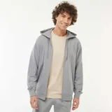 Buzo gris con capucha y cierre frontal con cremallera.