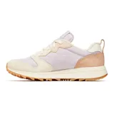 Championes Merrell modelo Alpine 83, con diseño retro en tonos pastel lila, crema y rosado. Confeccionados en una combinación de piel de ante y textil, cuentan con entresuela de espuma EVA para mayor estabilidad y suela de goma con relieve.