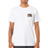 Remera blanca de algodón con cuello redondo y manga corta. Estampado en el pecho con un diseño de un planeta y la frase "Cosmic Voyage".