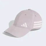 Gorra deportiva Adidas de diseño clásico, confeccionada en tejido liso de poliéster reciclado. Presenta el logotipo de la marca en el frente y las icónicas tres bandas en el lateral, con un ajuste ligero y seguro ideal para actividades físicas.