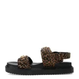 Sandalias de plataforma baja Miss Carol modelo Naira, con capellada de animal print tipo leopardo, dos tiras ajustables con hebillas doradas y suela negra dentada.