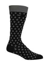 Medias largas de bambú con diseño de rombos pequeños en tonos azul, gris y rojo sobre fondo negro. Presentan puño elástico en color gris.