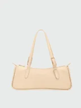 Cartera de hombro Longchamp modelo Looong, de diseño rectangular y minimalista en color negro. Presenta una estructura rígida, cierre superior y correas fijas para llevar al hombro con herrajes metálicos.