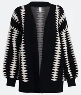 Saco de punto negro con estampado geométrico blanco, manga larga amplia y corte alargado.