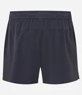 Bermuda de running para hombre, color beige claro, confeccionada en microfibra tecnológica. Presenta cintura elástica con cordón ajustable y bolsillos funcionales.