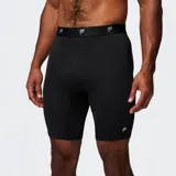 Short de compresión deportivo color negro, con cintura elástica con logo de la marca y logo reflectante en el muslo. Diseñado con tecnología de absorción de sudor y tejido elástico en cuatro direcciones.