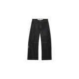 Pantalón de mezclilla Eme Studios modelo Ledger Raw Denim, color azul oscuro, corte recto y holgado con costuras en contraste y detalles de diseño en las piernas.