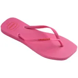 Ojotas Havaianas modelo Slim Square con puntera cuadrada, color azul claro, con tiras finas y logo de la marca en relieve.