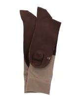 Calcetines largos marrones con detalles en beige y logo de pato.