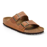 Sandalia Birkenstock modelo Arizona de dos correas ajustables con hebillas metálicas, plantilla anatómica de corcho y suela de goma.