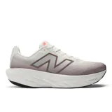 Championes New Balance para running, modelo 1080 V14, color blanco con detalles en gris y rosa.
