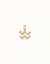 Charm con forma del símbolo del zodiaco Acuario, diseñado con una estética inspirada en un clavo, fabricado en metal con baño de plata.