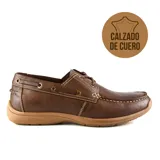 Zapato náutico de cuero marrón con cordones y suela de goma.