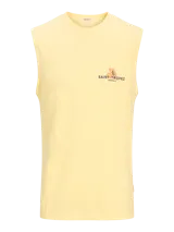 Musculosa oversize de algodón con cuello redondo y calce relajado. Presenta un diseño estampado en la espalda con motivos veraniegos y tipografía alusiva a Saint-Tropez.