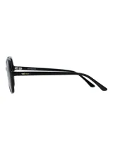 Lentes de sol RKF modelo Bolonia con armazón de acetato de celulosa biodegradable en color negro y cristales polarizados con protección UV.