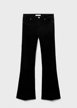 Jeans tiro alto de corte flare color negro, con cinco bolsillos, trabillas para cinturón y cierre frontal con botón y cremallera.