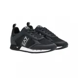 Championes urbanos EA7 Emporio Armani, color negro con detalles en blanco. Diseño con paneles de malla y cuero sintético, logo de la marca en el lateral y suela dentada.