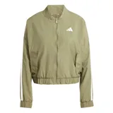 Campera bomber Adidas color verde militar, con cierre frontal completo, bolsillos laterales y detalles de franjas blancas en las mangas.