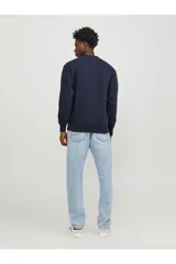 Buzo azul marino de manga larga y cuello redondo, con logo 'Originals Studio' estampado en el pecho.