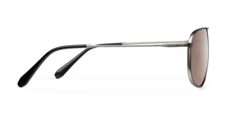 Lentes de sol estilo aviador oversize con montura metálica fina en color gris y doble puente. Lentes polarizadas en tono marrón con acabado pulido.