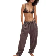 Joggers de algodón y poliéster color marrón oscuro, de tiro medio y silueta relajada con puños ajustados en los tobillos.